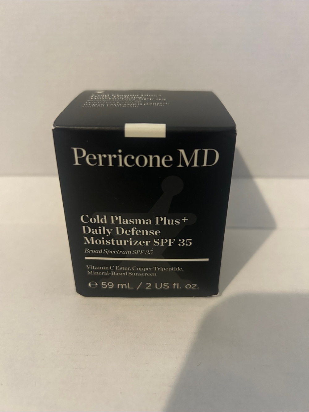 Perricone MD Cold Plasma Plus+ Daily Defense Moisturizer SPF 35 - Black